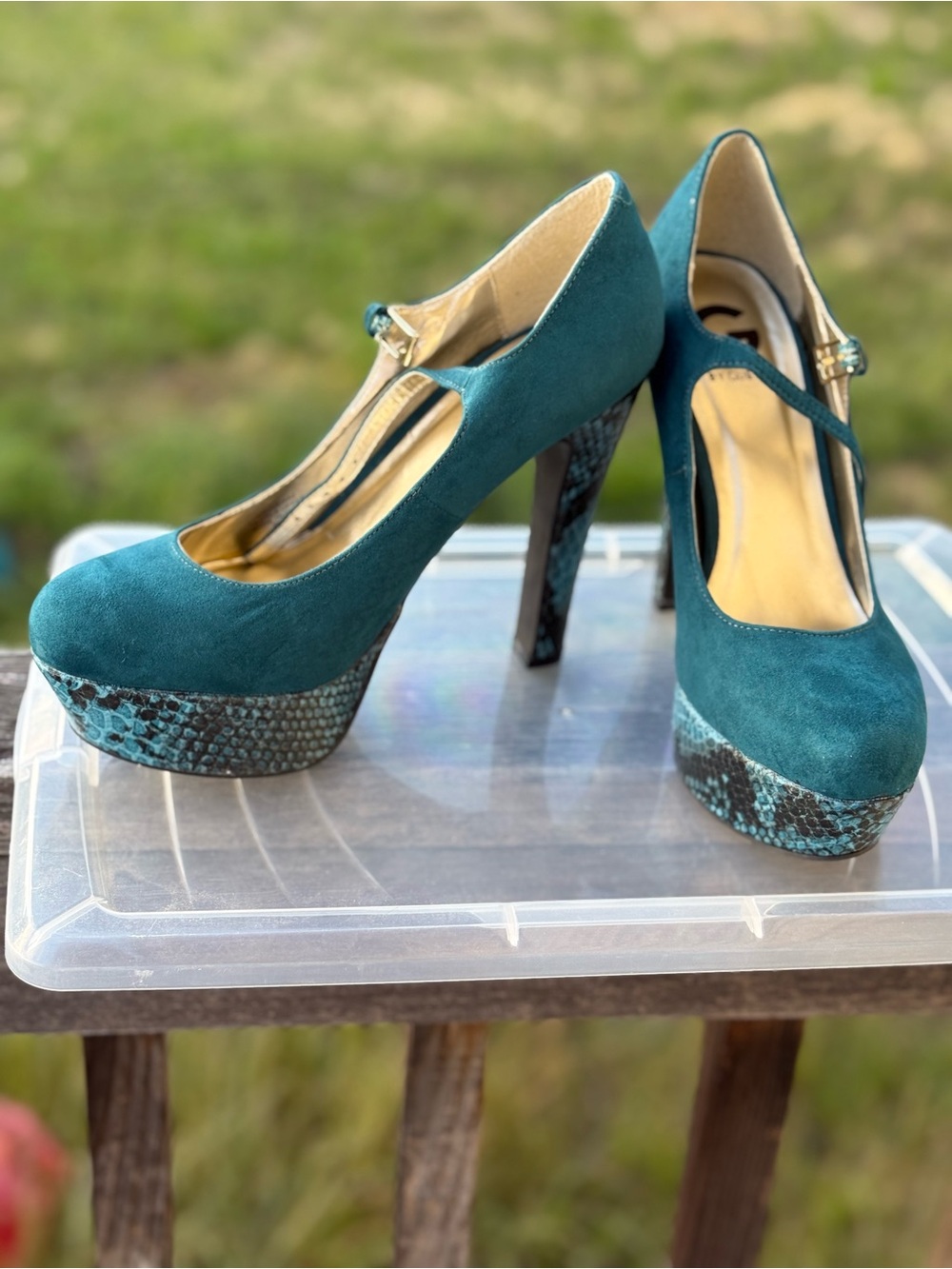G by Guess Teal Platform Mary Jane Pumps with Snakeskin Trim
